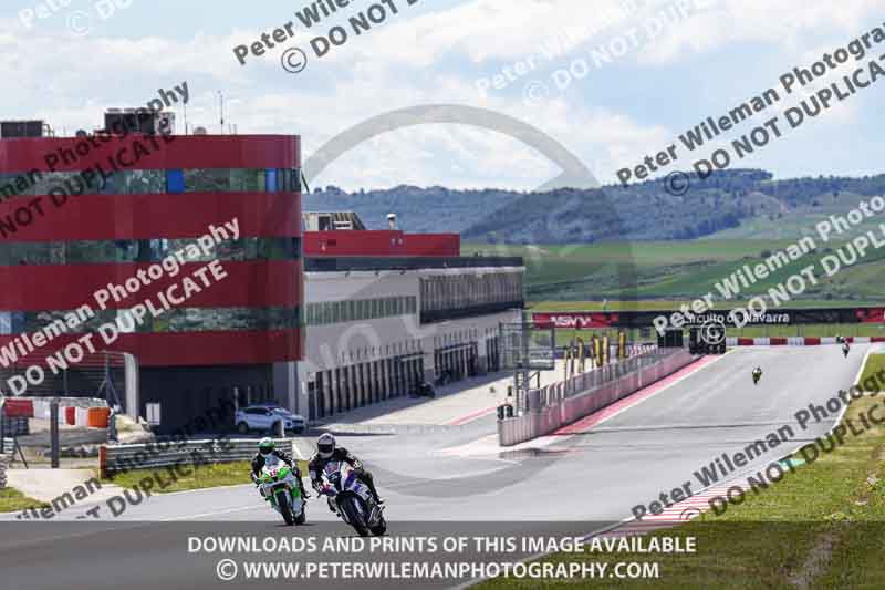 cadwell no limits trackday;cadwell park;cadwell park photographs;cadwell trackday photographs;enduro digital images;event digital images;eventdigitalimages;navarra;no limits trackdays;peter wileman photography;racing digital images;trackday digital images;trackday photos